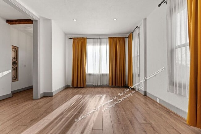 Building Photo - 2037 36th Ave