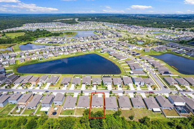 Building Photo - Like New 3/2 in Wimauma