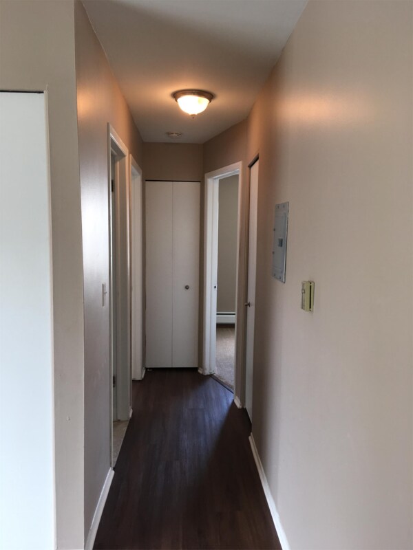 Building Photo - 10000 W Nine Mile Rd