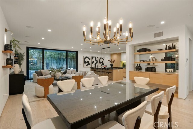 Building Photo - 4242 Vantage Ave