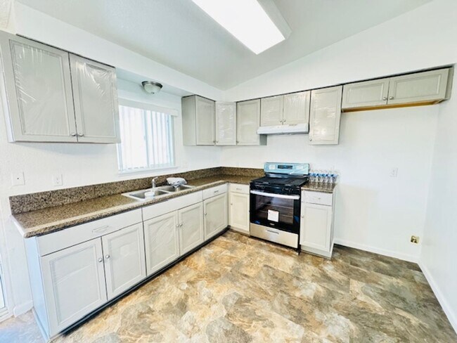 Building Photo - Nicely Remodeled 3 + 2  Ranch- Style Home