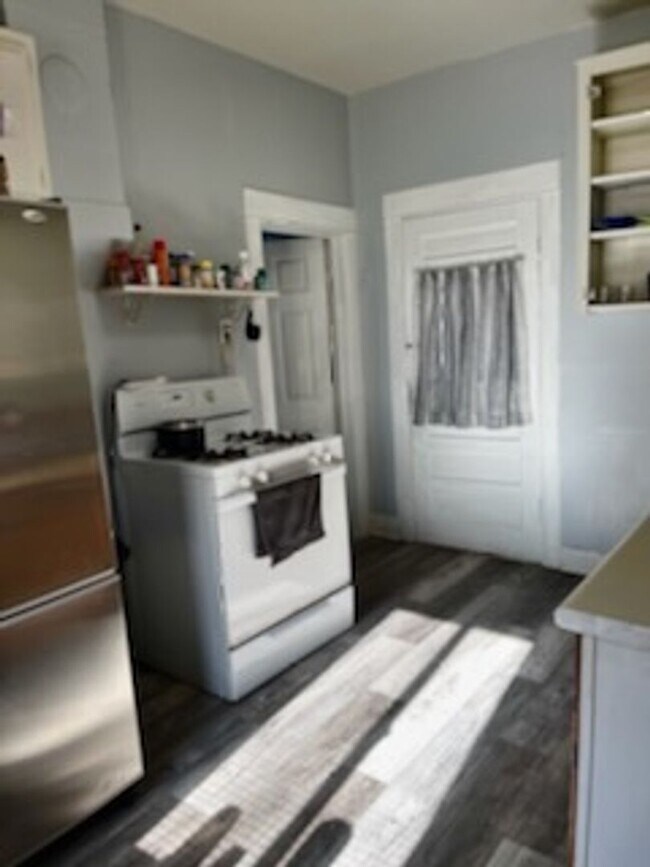 Building Photo - Single Family Home with 665 sq. ft. Garage...