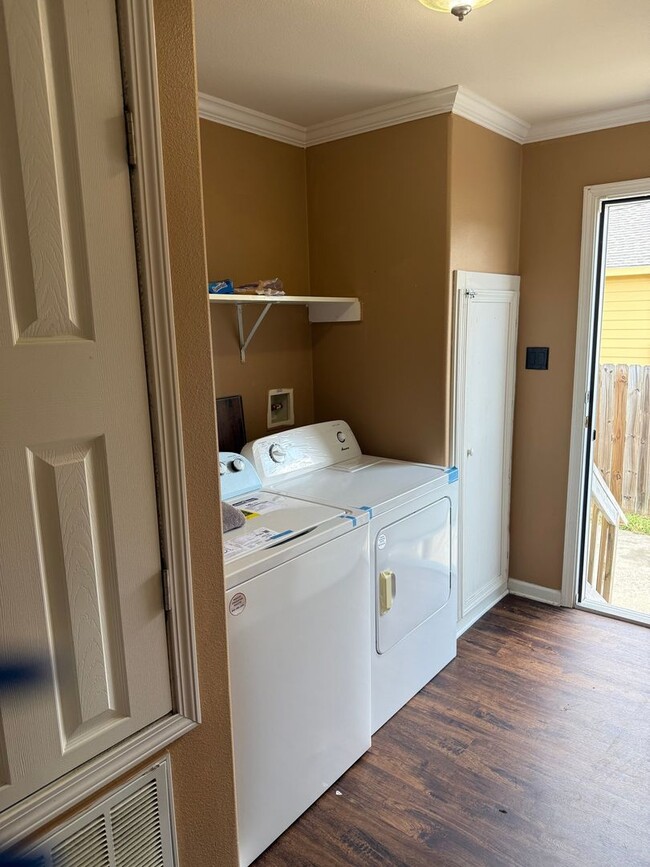 Building Photo - Charming 3BR House in Baton Rouge
