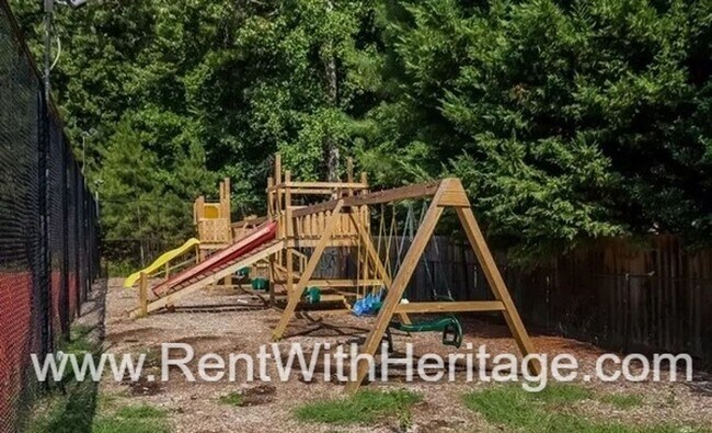 Building Photo - WOW!!!.....GORGEOUS 4Bd / 3Ba / UPGRADES GALLORE/ SWIM / TENNIS COMMUNITY