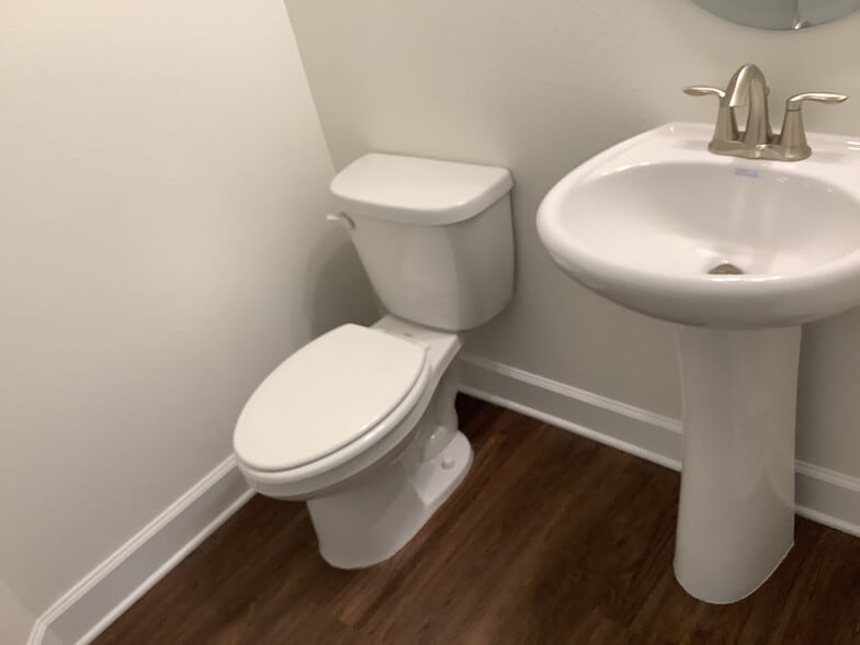 Building Photo - 4522 Birdsong Dr