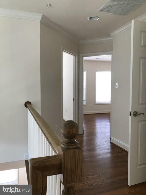 Building Photo - 8341 Broderick Cir