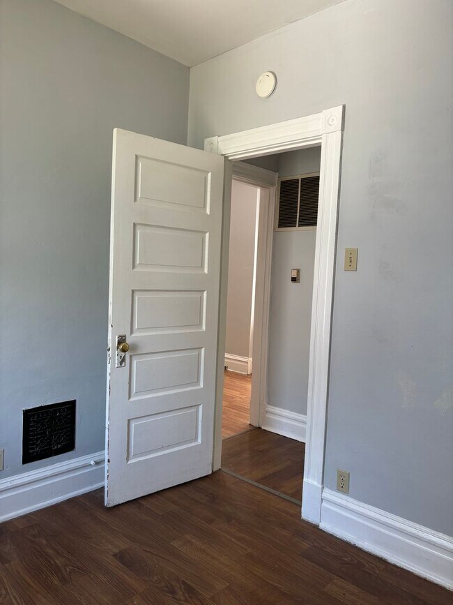 Building Photo - 4531 Louisiana Ave