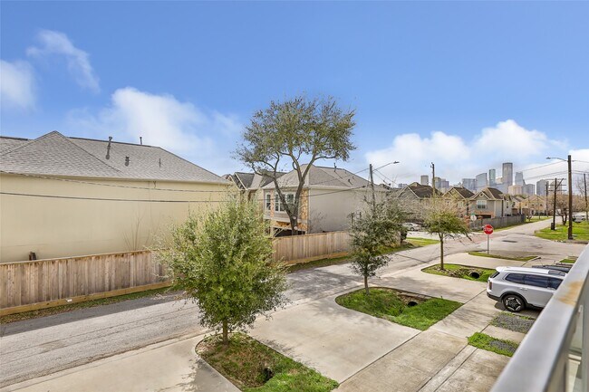 Building Photo - 3309 Baron St