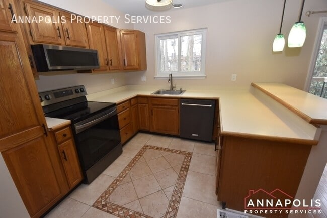 Building Photo - 418 Crane's Roost Ct