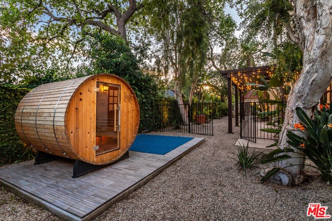 Building Photo - 17230 Silver Ln