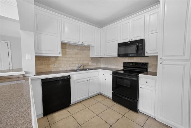 Building Photo - 2601 S University Dr