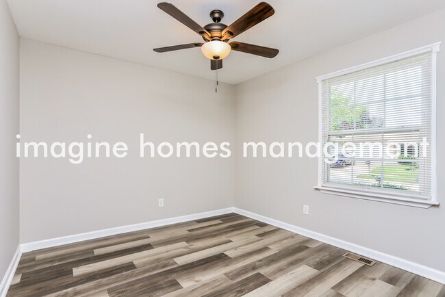 Building Photo - Pet-Friendly 3 Bedroom Home in Ballwin