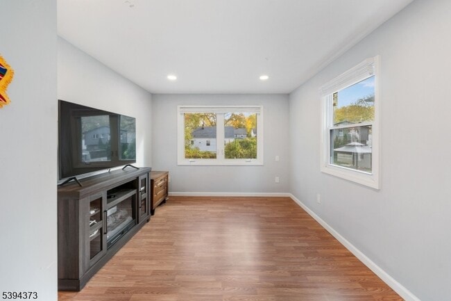 Building Photo - 125 Meisel Ave