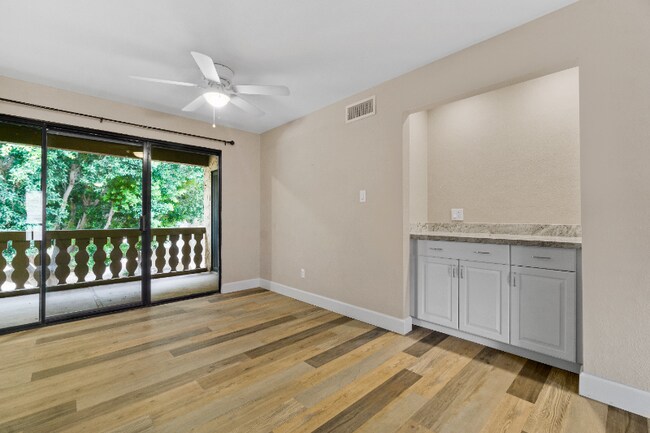 Building Photo - 4950 N Miller Rd