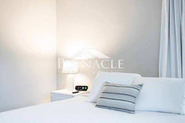 Bedroom 2 - 126 Tomahawk Industrial Park