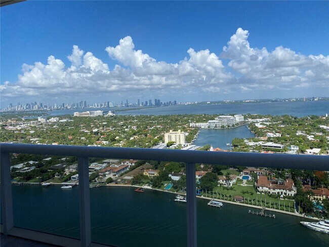 Primary Photo - 4779 Collins Ave