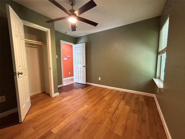 Building Photo - 16116 Green Manor Dr