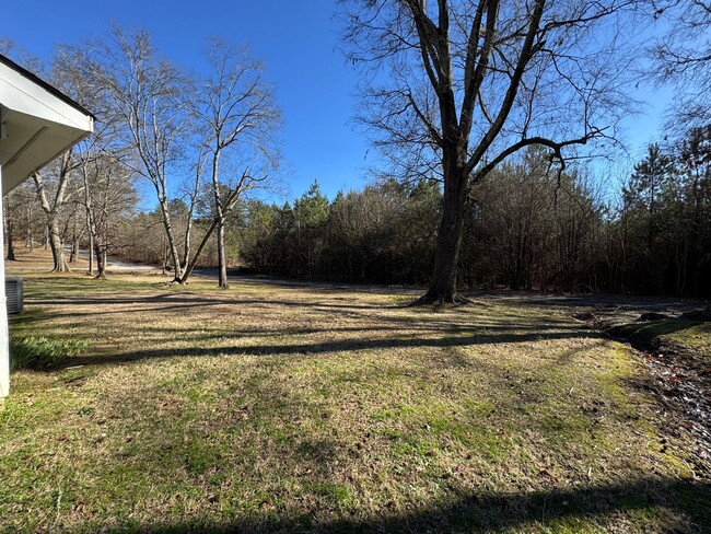 Building Photo - Updated 2/1.5 Duplex in Armuchee- $1,395