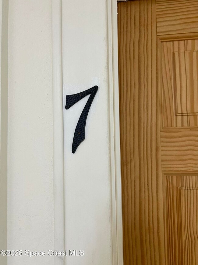 Building Photo - 2104 Waverly Pl