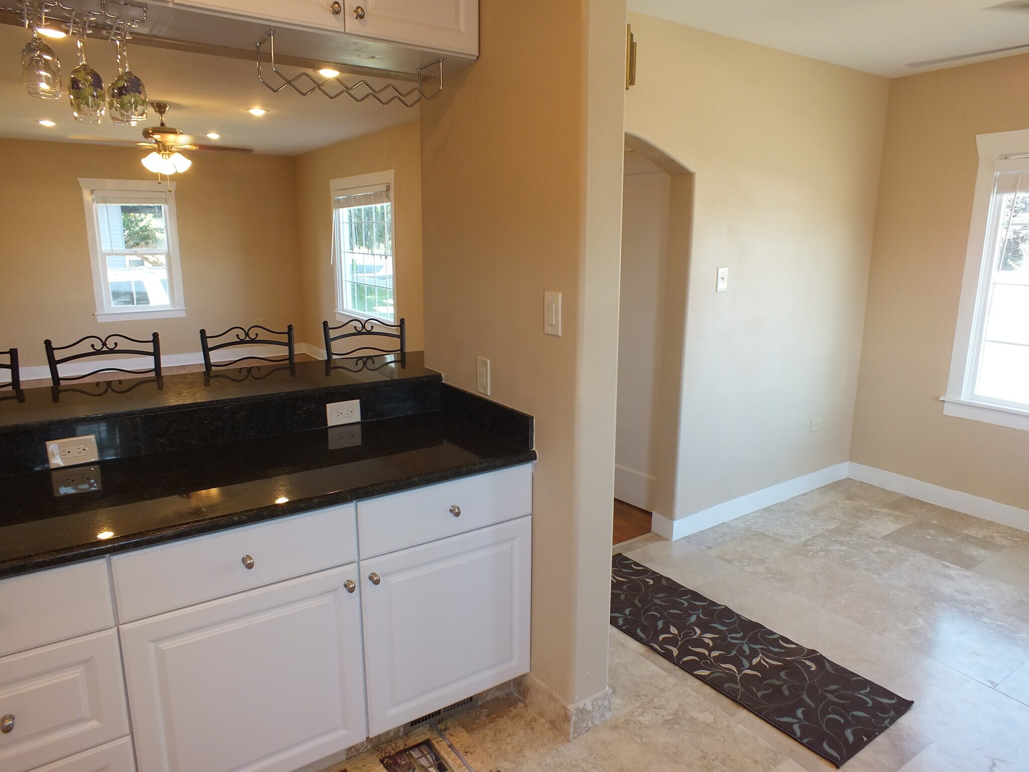 413 kitchen - 413 S 8th St