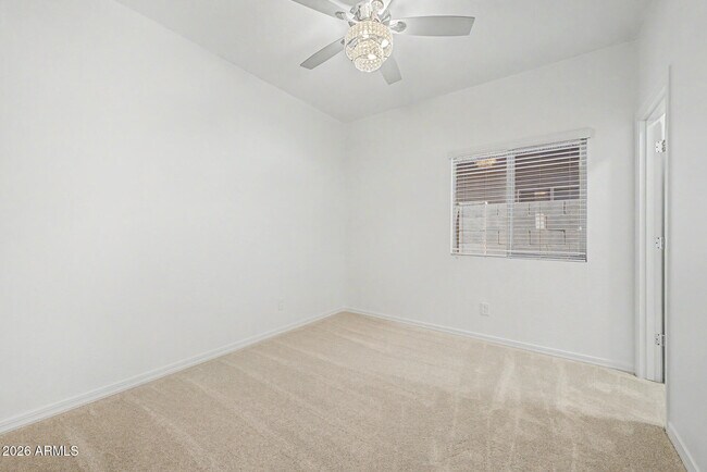 Building Photo - 1360 W Joshua Tree Ave