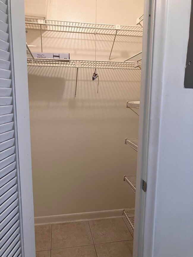 Building Photo - 130 Northampton G