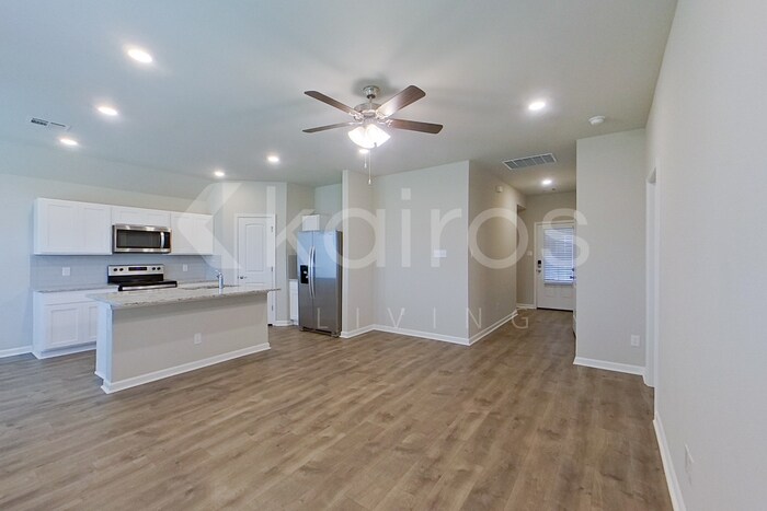 Building Photo - 118 ORTHELLO COURT
