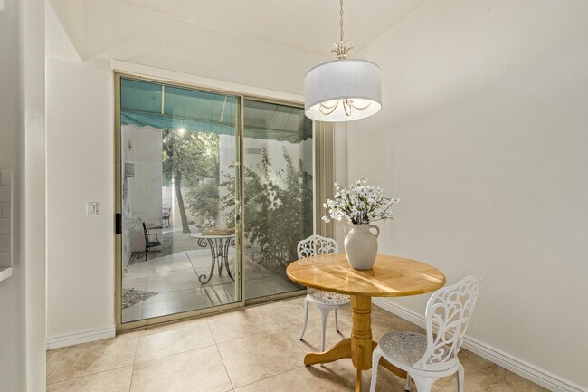 Building Photo - 6711 E Camelback Rd