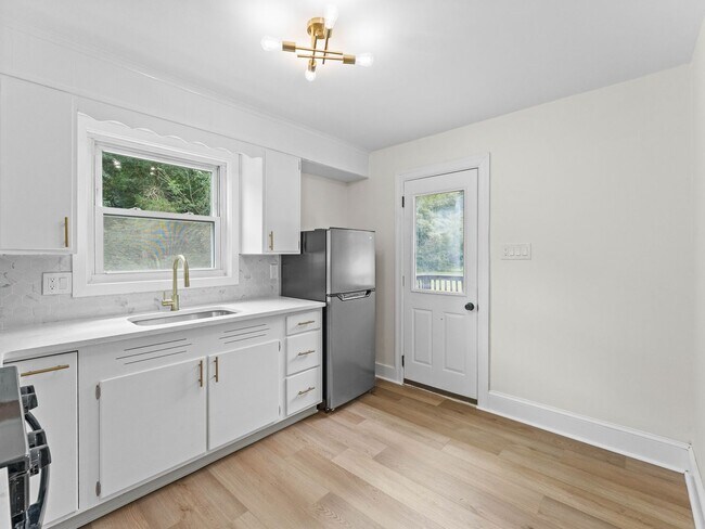 Building Photo - 3534 N Delsea Dr