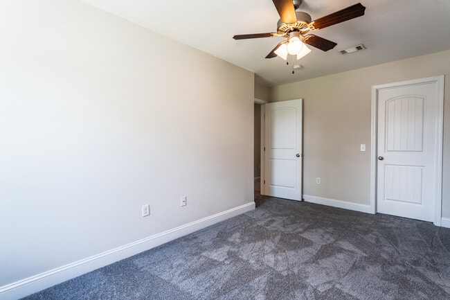 Building Photo - 503 Bradwell St