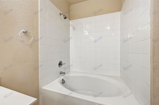 Building Photo - 2335 High Pln Ln