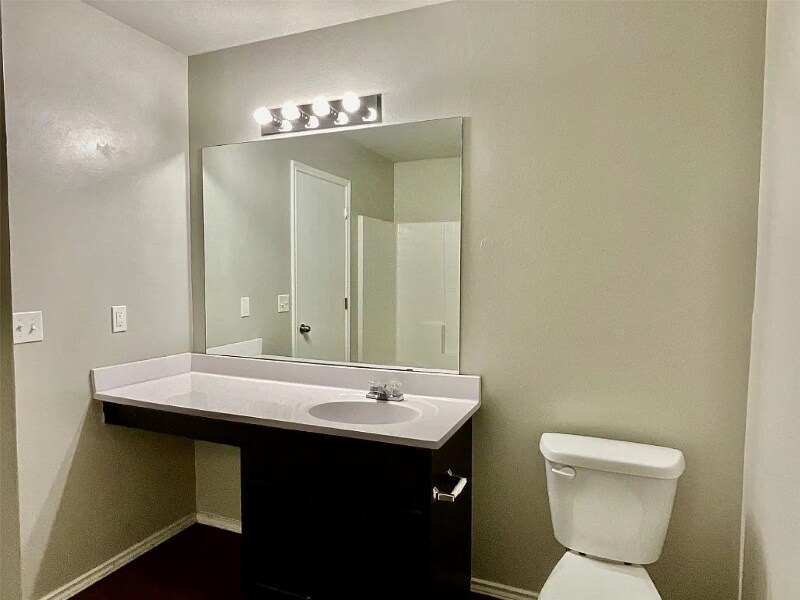 Building Photo - 3405 SE 94th St