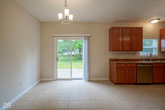 Building Photo - 14170 Royalwood Dr