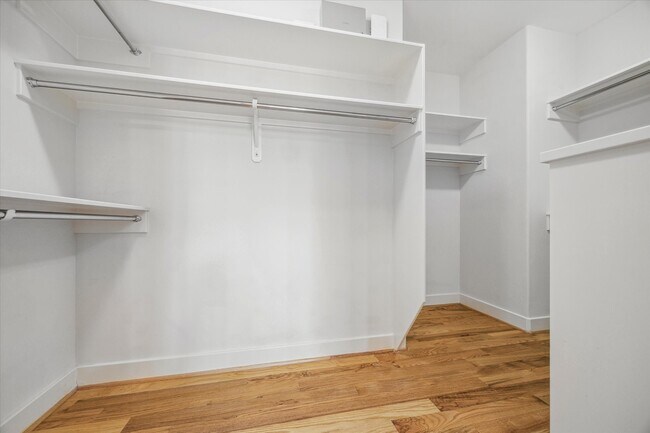 Building Photo - 1468 California St