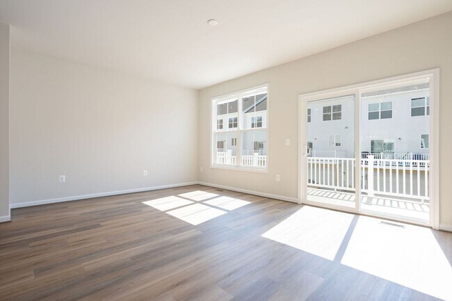 Building Photo - 2864 Sweetbay St