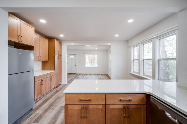 Building Photo - JUST LISTED! The Perfect Place for Students to Call Home