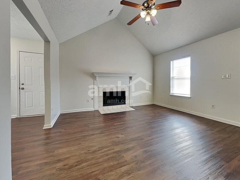 Building Photo - 4938 Copper Valley Dr E