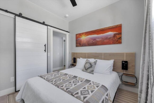 Building Photo - Blackrock Bungalow