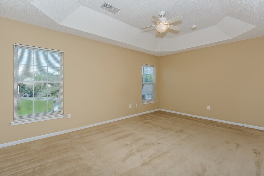 Building Photo - 2703 Cloven Pl