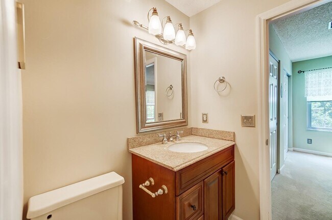 Main Bathroom - 9728 Timberview Ct