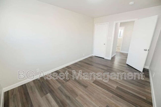 Building Photo - 429 S 23rd St