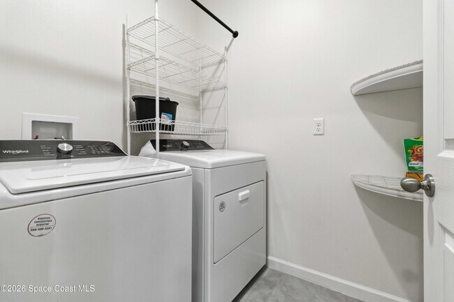 Building Photo - 939 Remington Green Dr SE