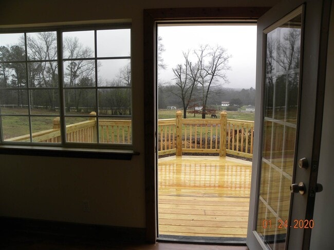Building Photo - 3575 Jefferson River Rd