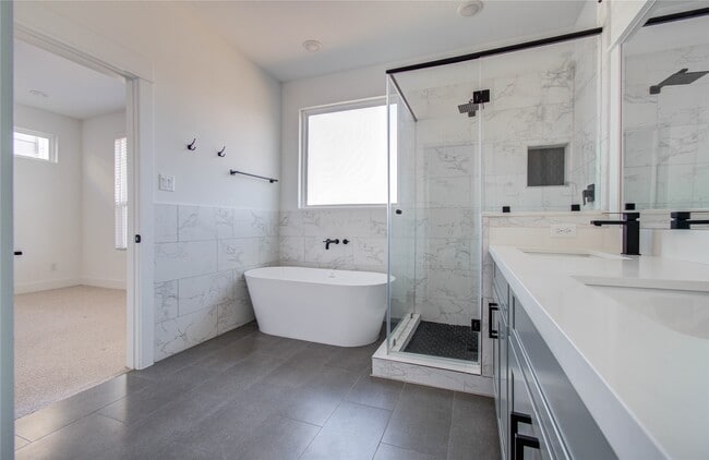 Building Photo - 2054 Johanna Crk Dr