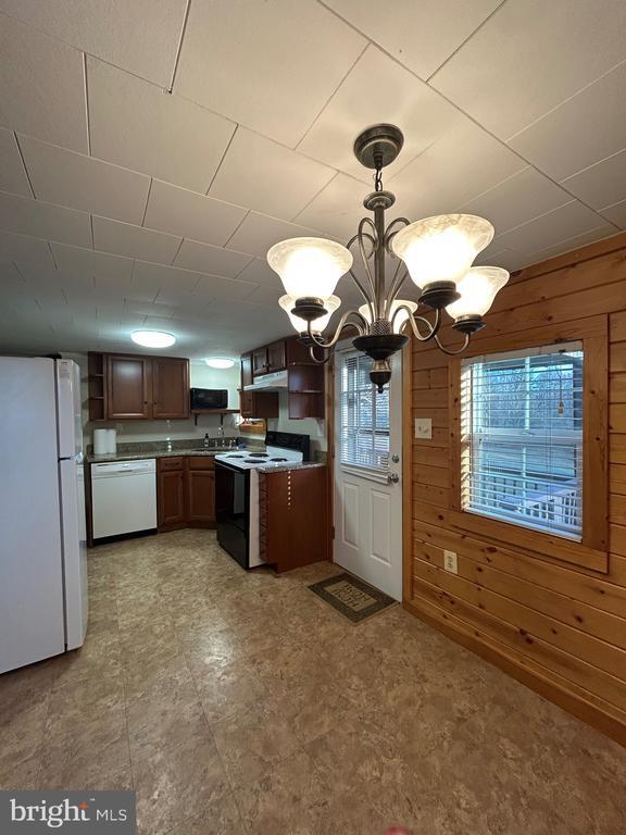 Building Photo - 224 Pinetown Rd