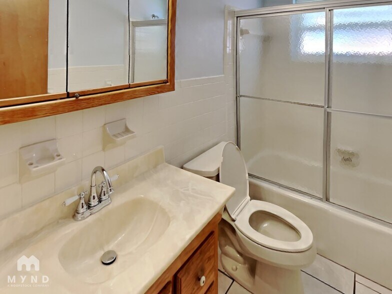 Building Photo - 968 Wicks Dr