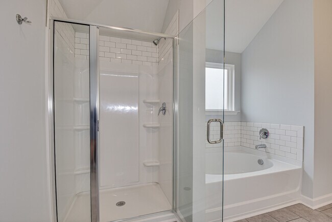 Building Photo - 926 Holbrook Dr