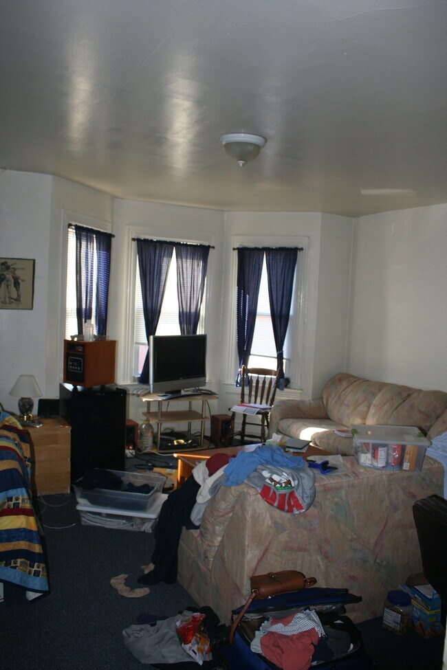 Bedroom - 32 Welsford St