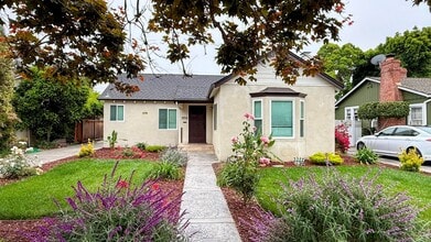Building Photo - 3BD/2BA - Charming Updated Rose Garden Home Near The Alameda