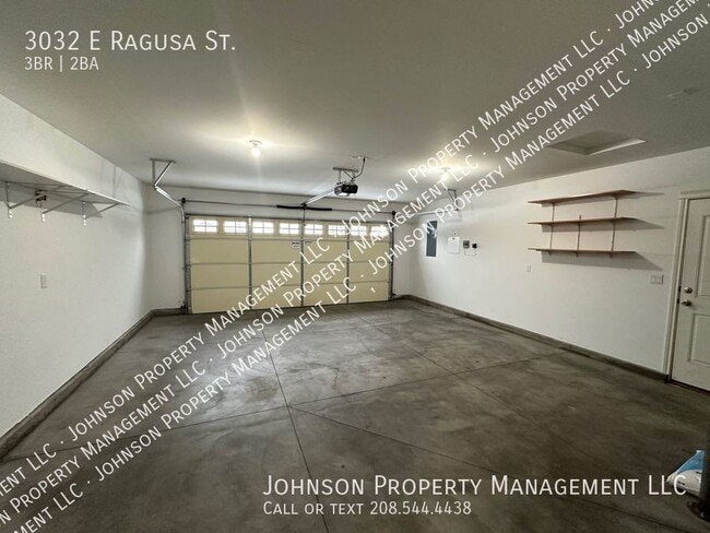 Building Photo - 3032 E Ragusa St